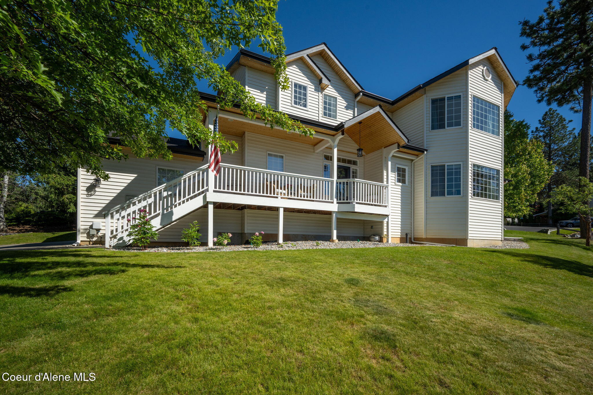 2304 E GRANDVIEW DR, Coeur d'Alene