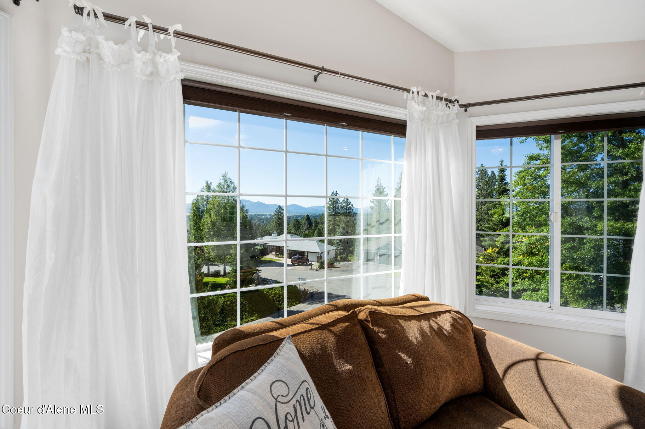 2304 E GRANDVIEW DR, Coeur d'Alene