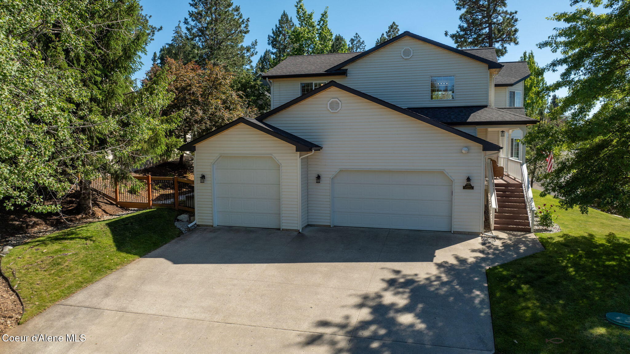 2304 E GRANDVIEW DR, Coeur d'Alene