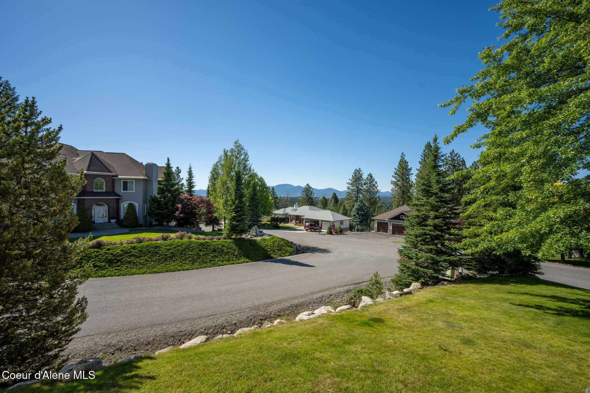 2304 E GRANDVIEW DR, Coeur d'Alene