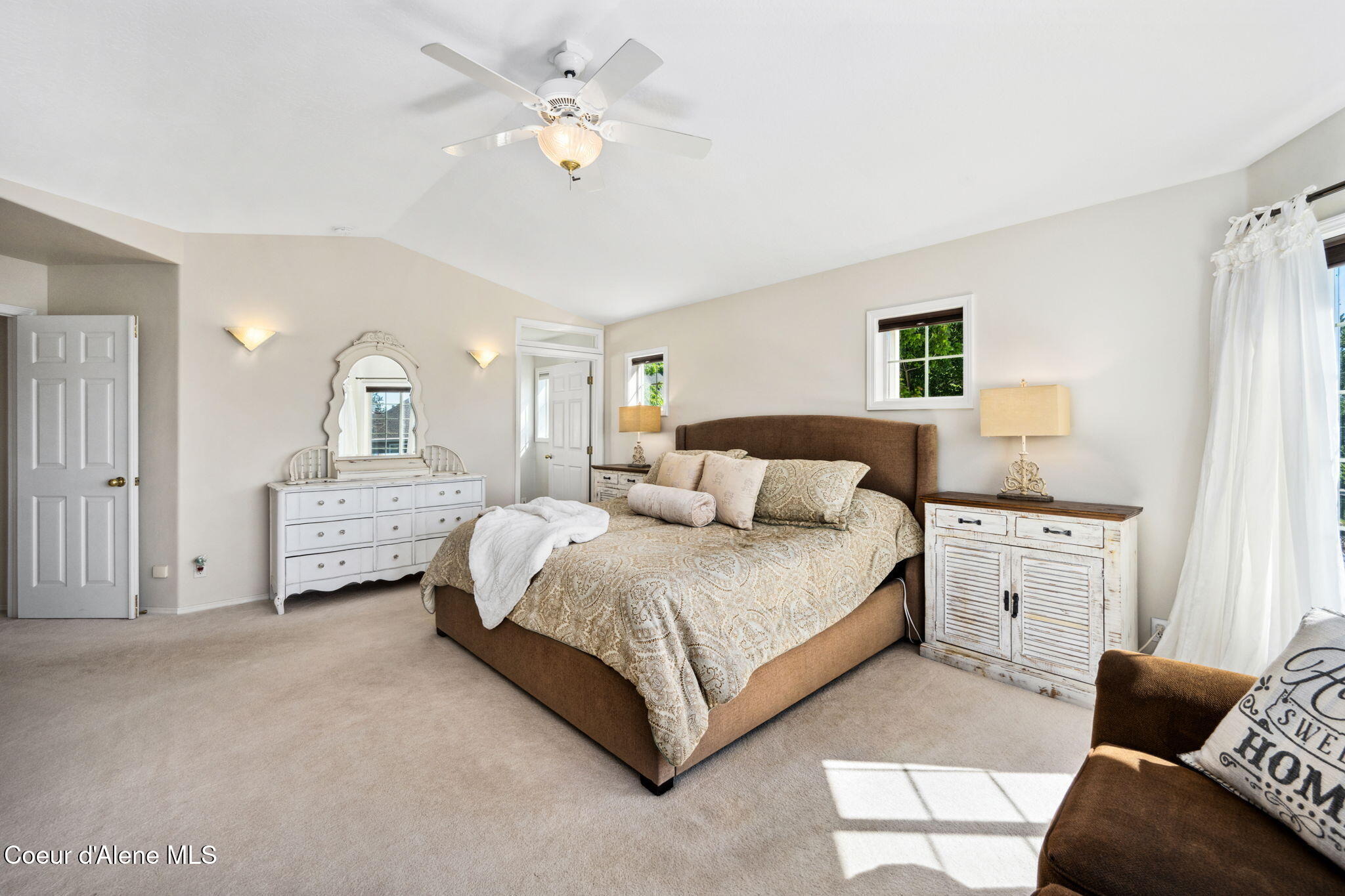 2304 E GRANDVIEW DR, Coeur d'Alene