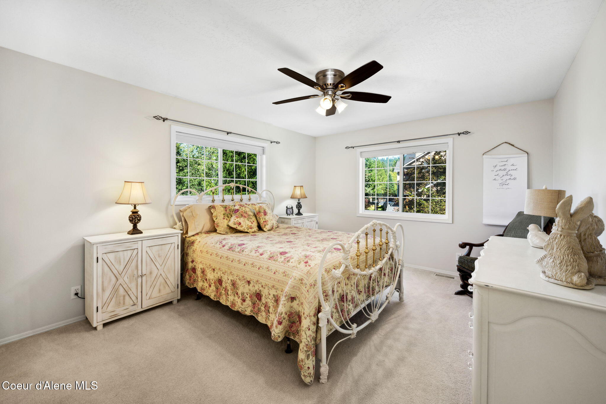2304 E GRANDVIEW DR, Coeur d'Alene