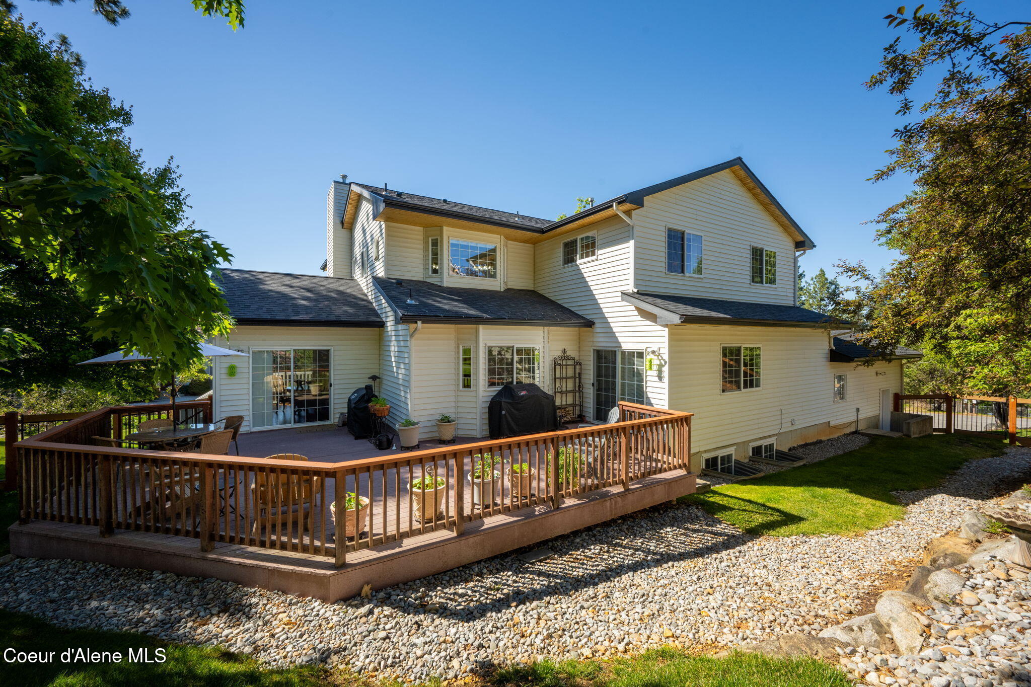2304 E GRANDVIEW DR, Coeur d'Alene