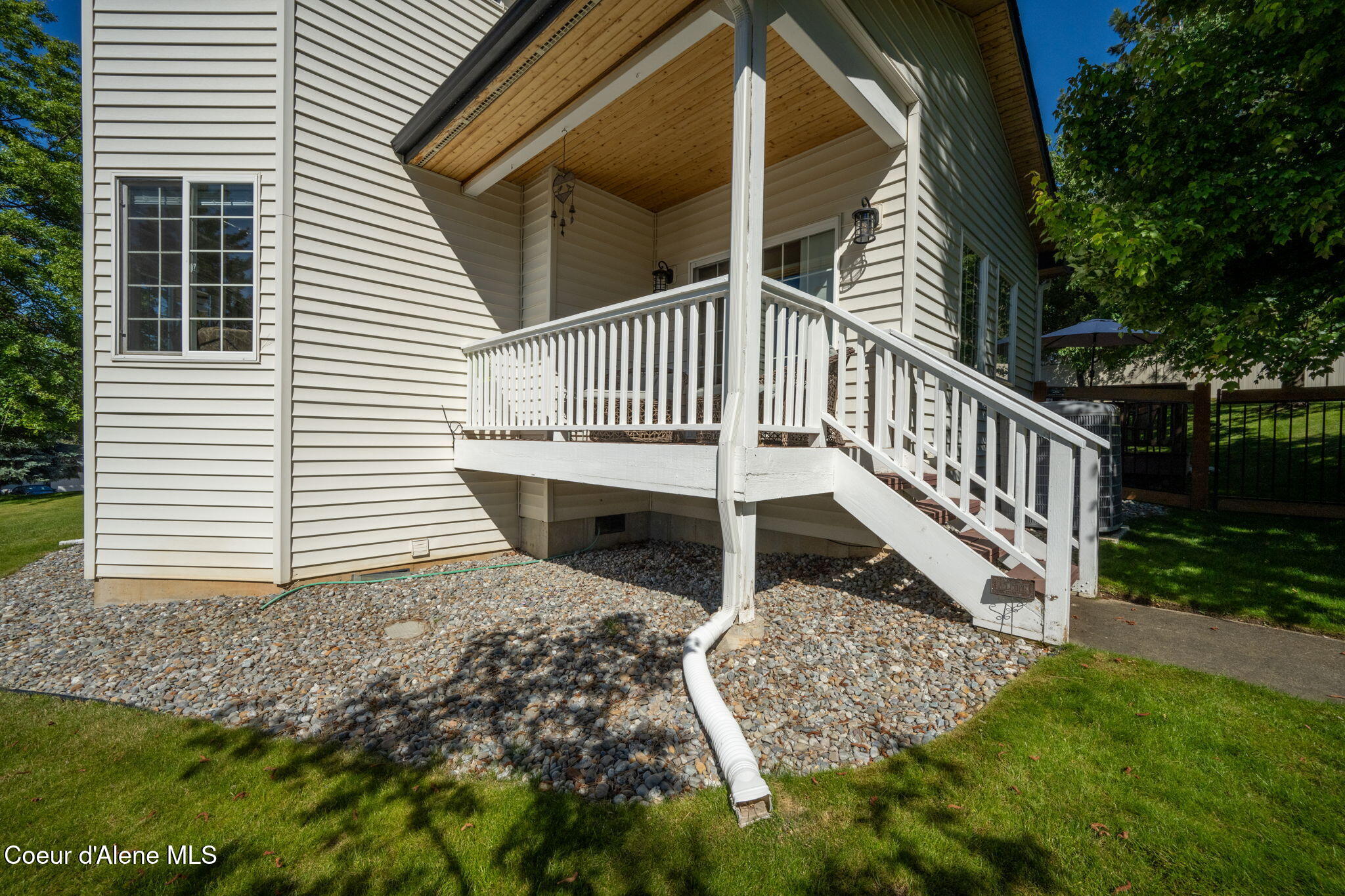 2304 E GRANDVIEW DR, Coeur d'Alene