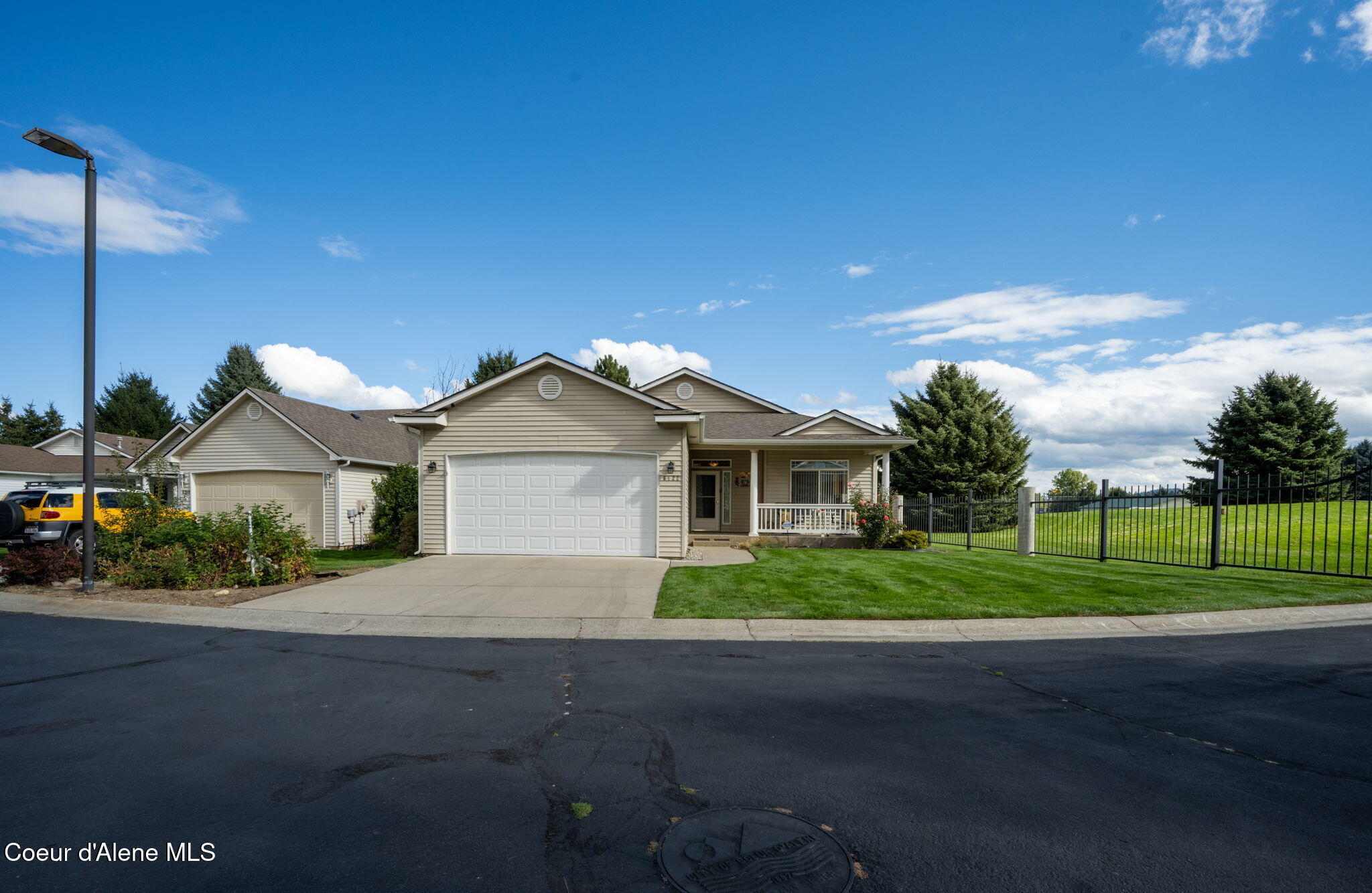 6122 n Harcourt Dr, Coeur d'Alene