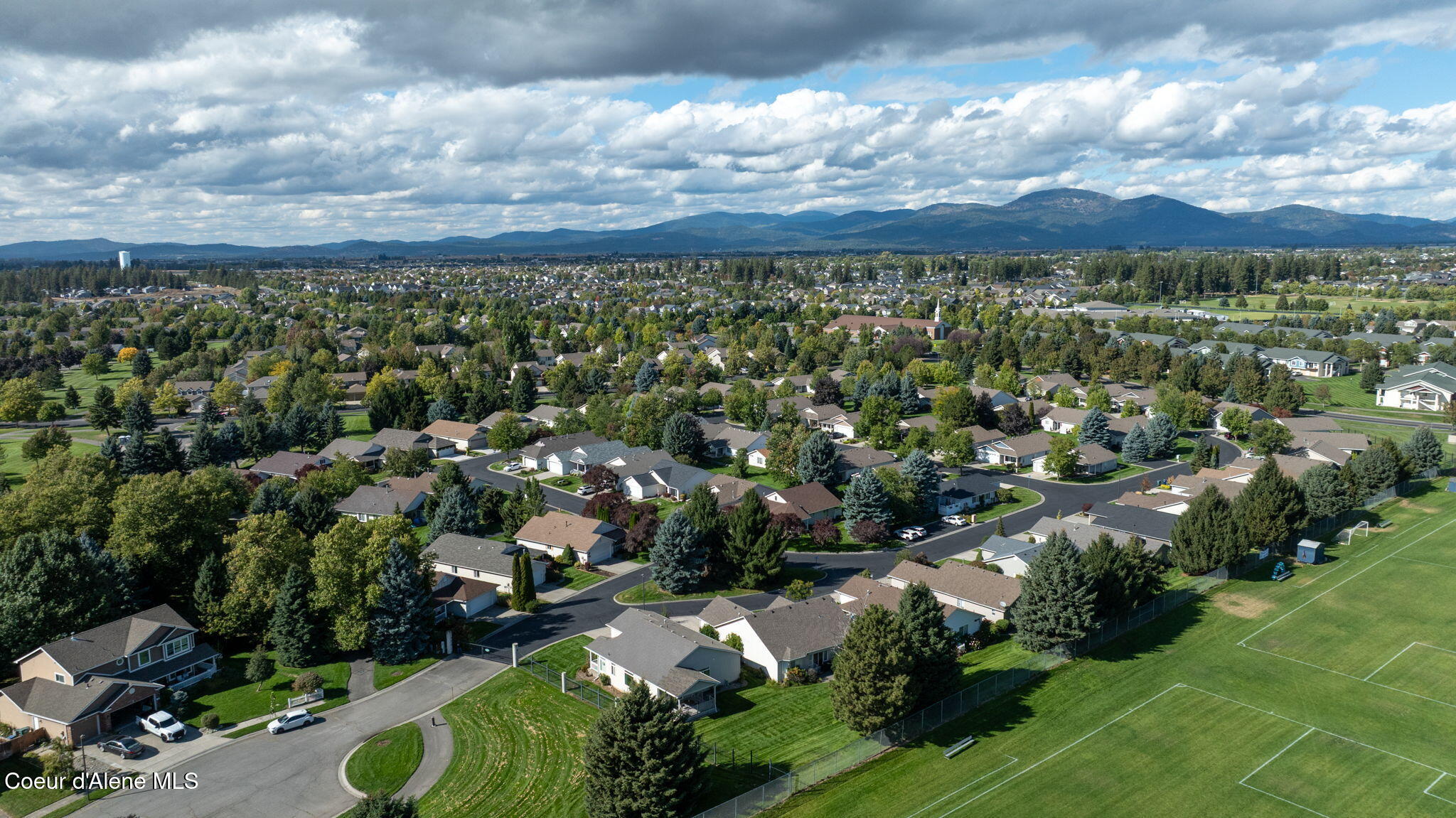 6122 n Harcourt Dr, Coeur d'Alene