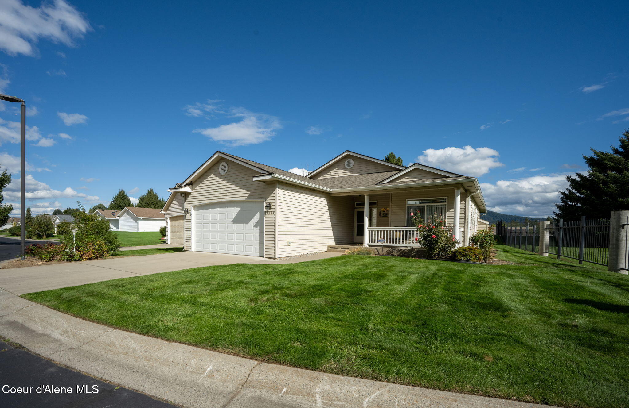 6122 n Harcourt Dr, Coeur d'Alene