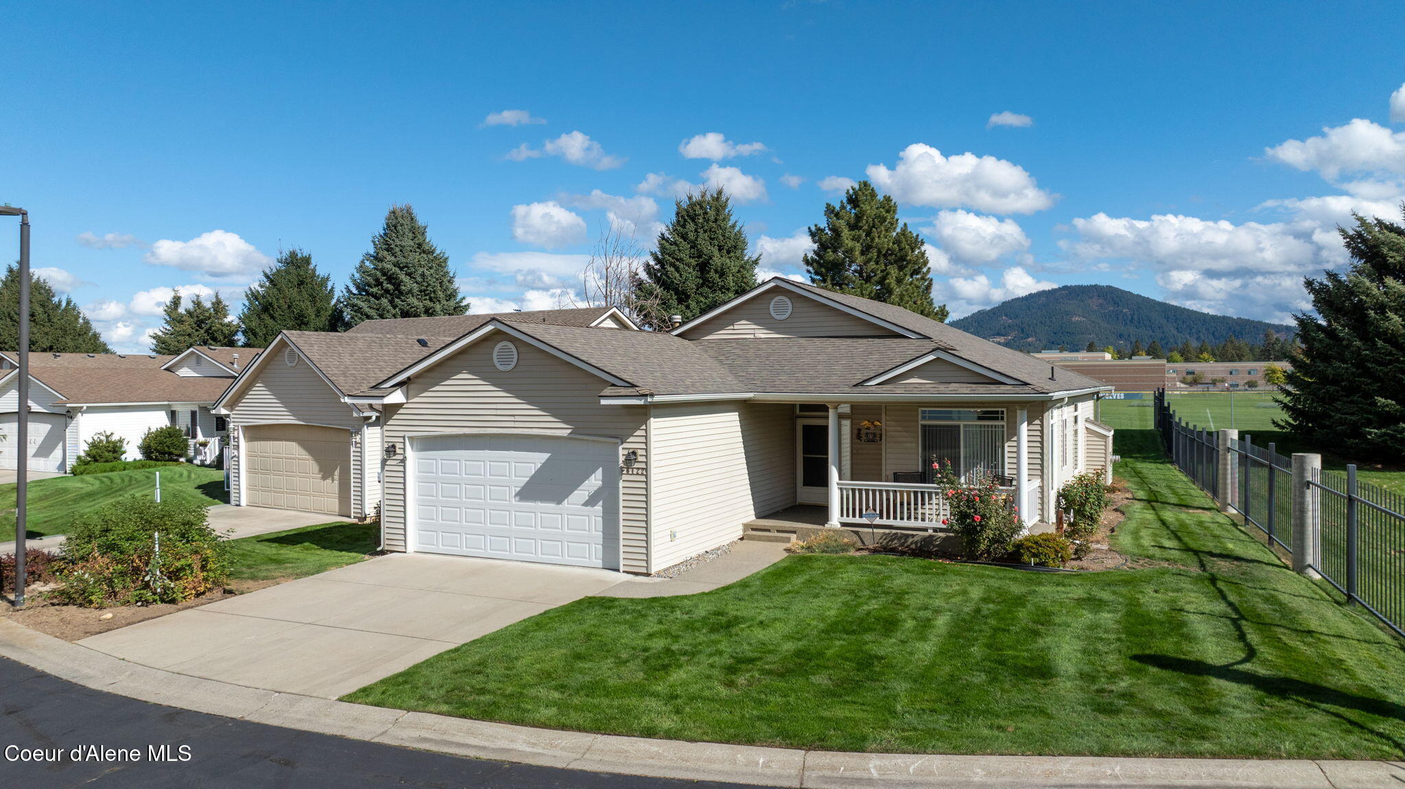 6122 n Harcourt Dr, Coeur d'Alene