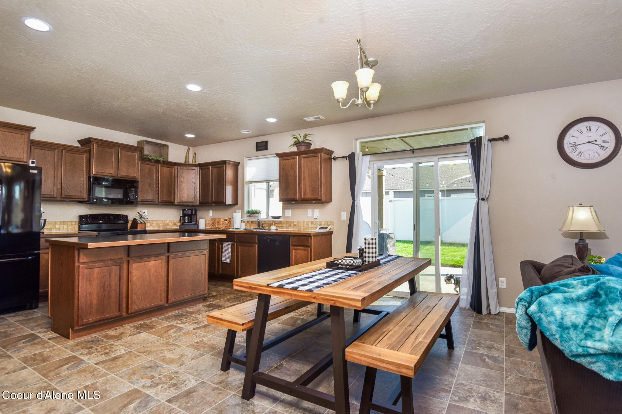 6012 W Twister RD