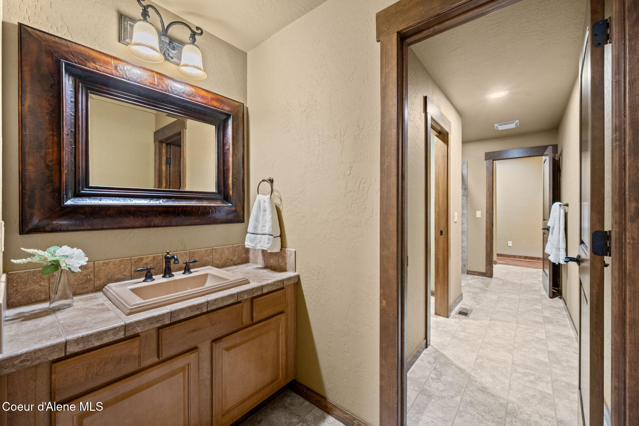 8668 N Stable Trace CT