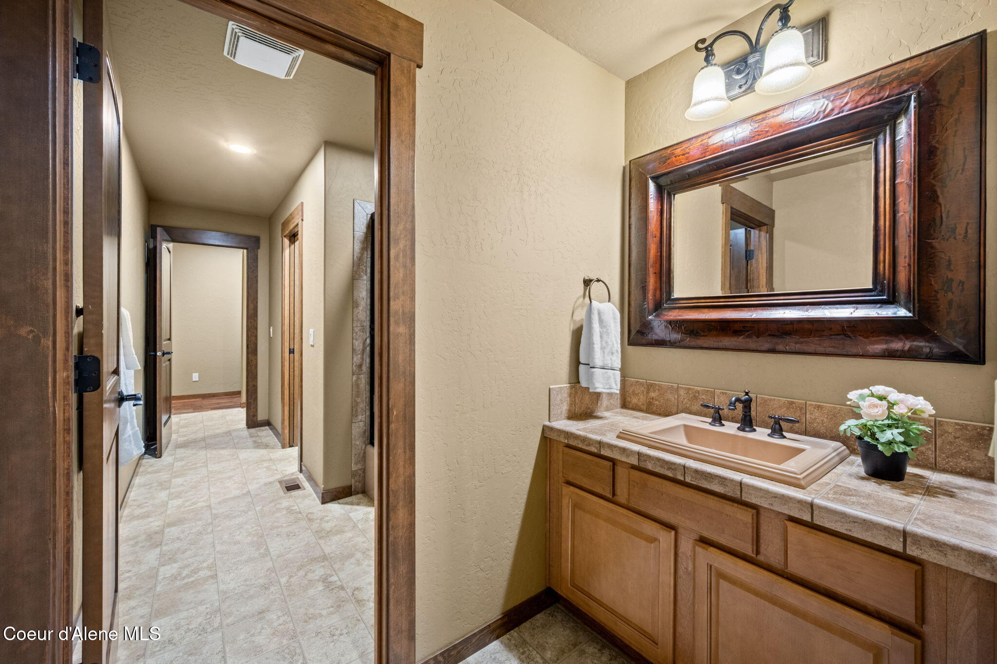 8668 N Stable Trace CT