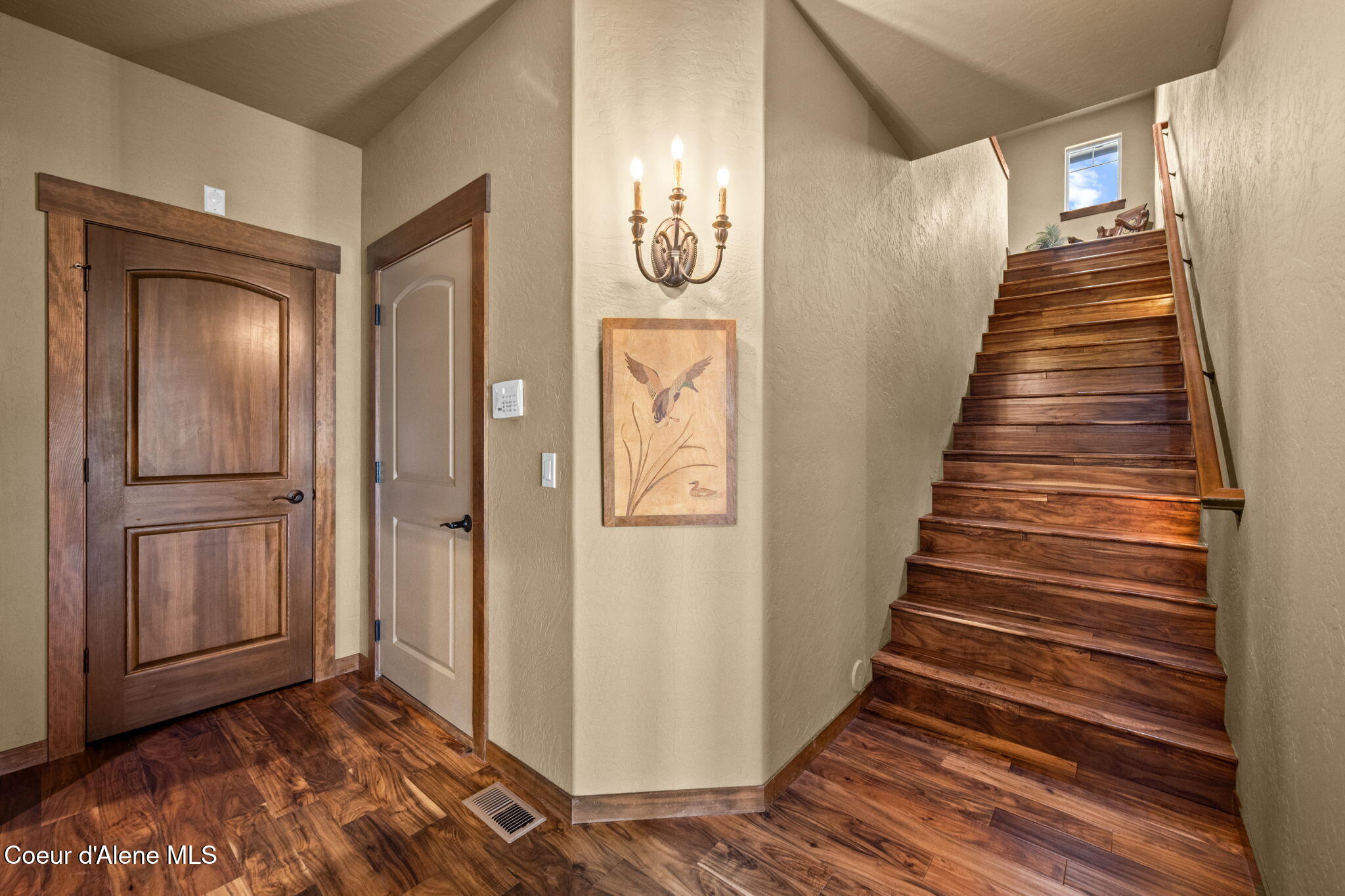 8668 N Stable Trace CT