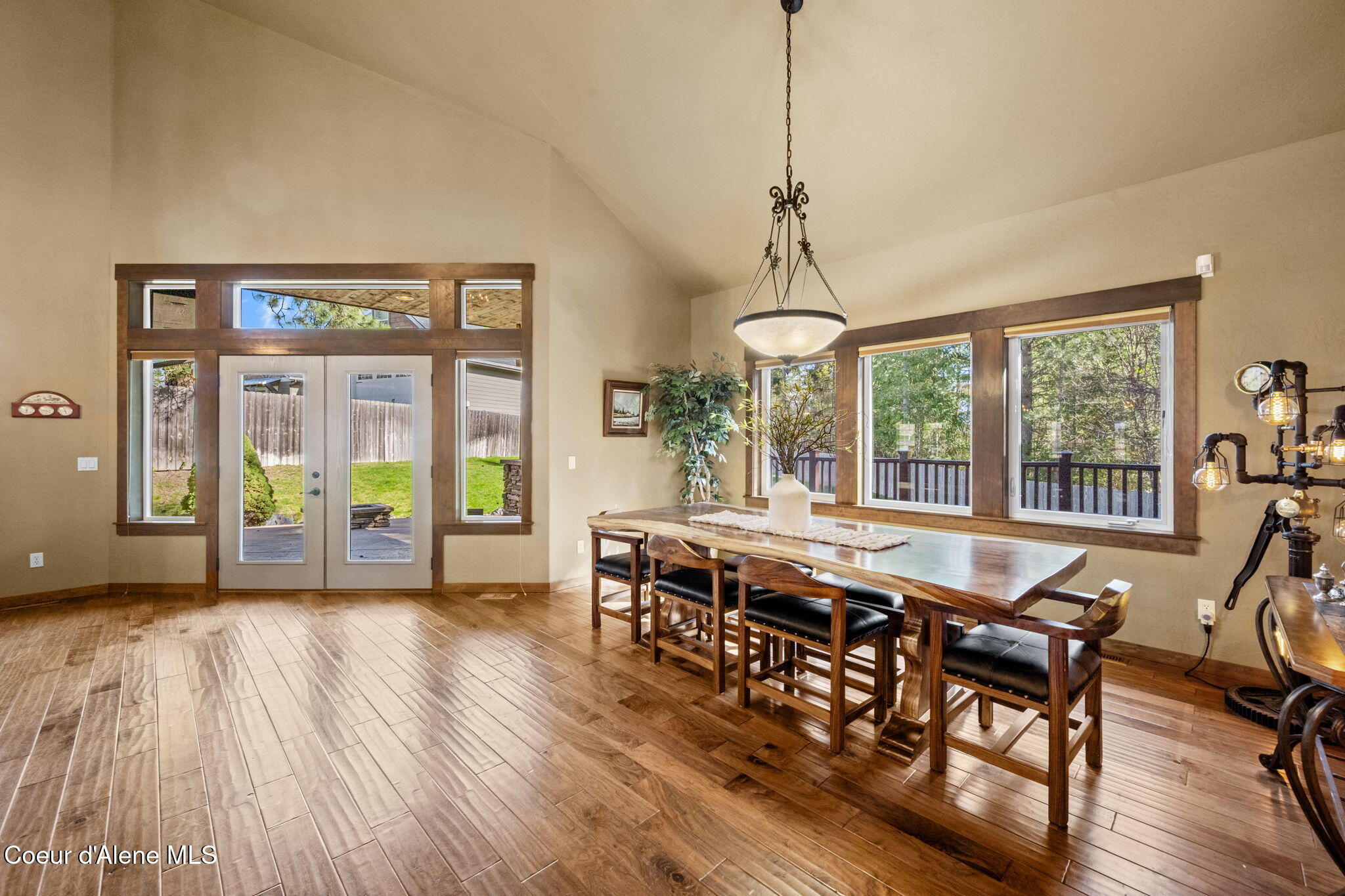8668 N Stable Trace CT