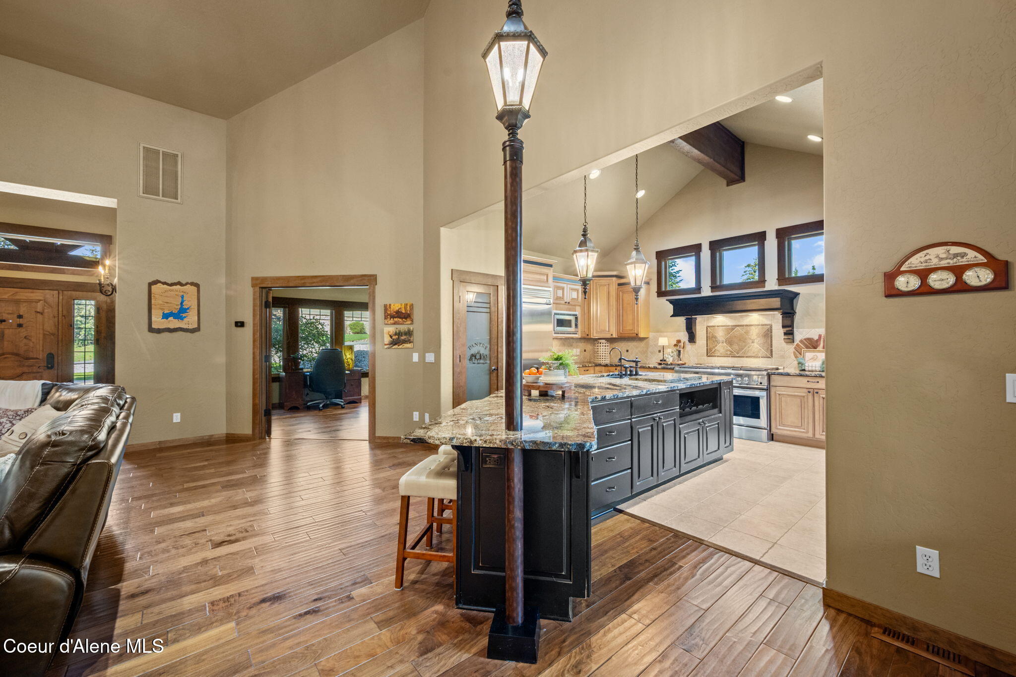 8668 N Stable Trace CT