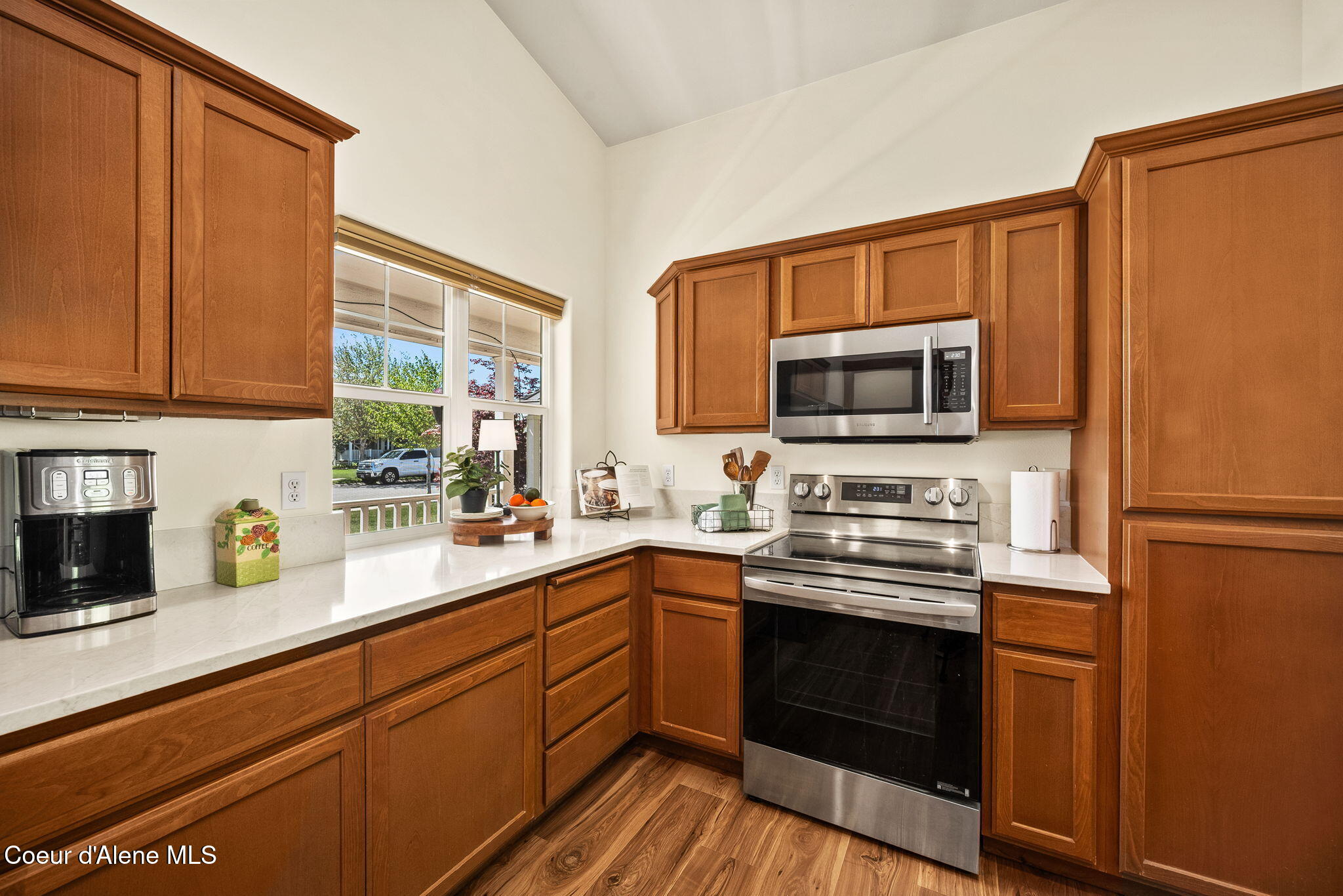 1511 W Tualatin DR
