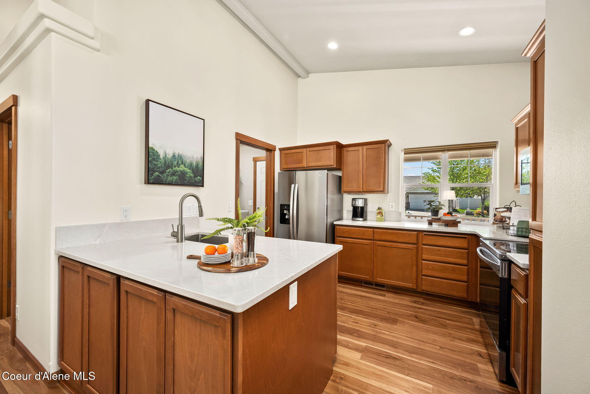 1511 W Tualatin DR