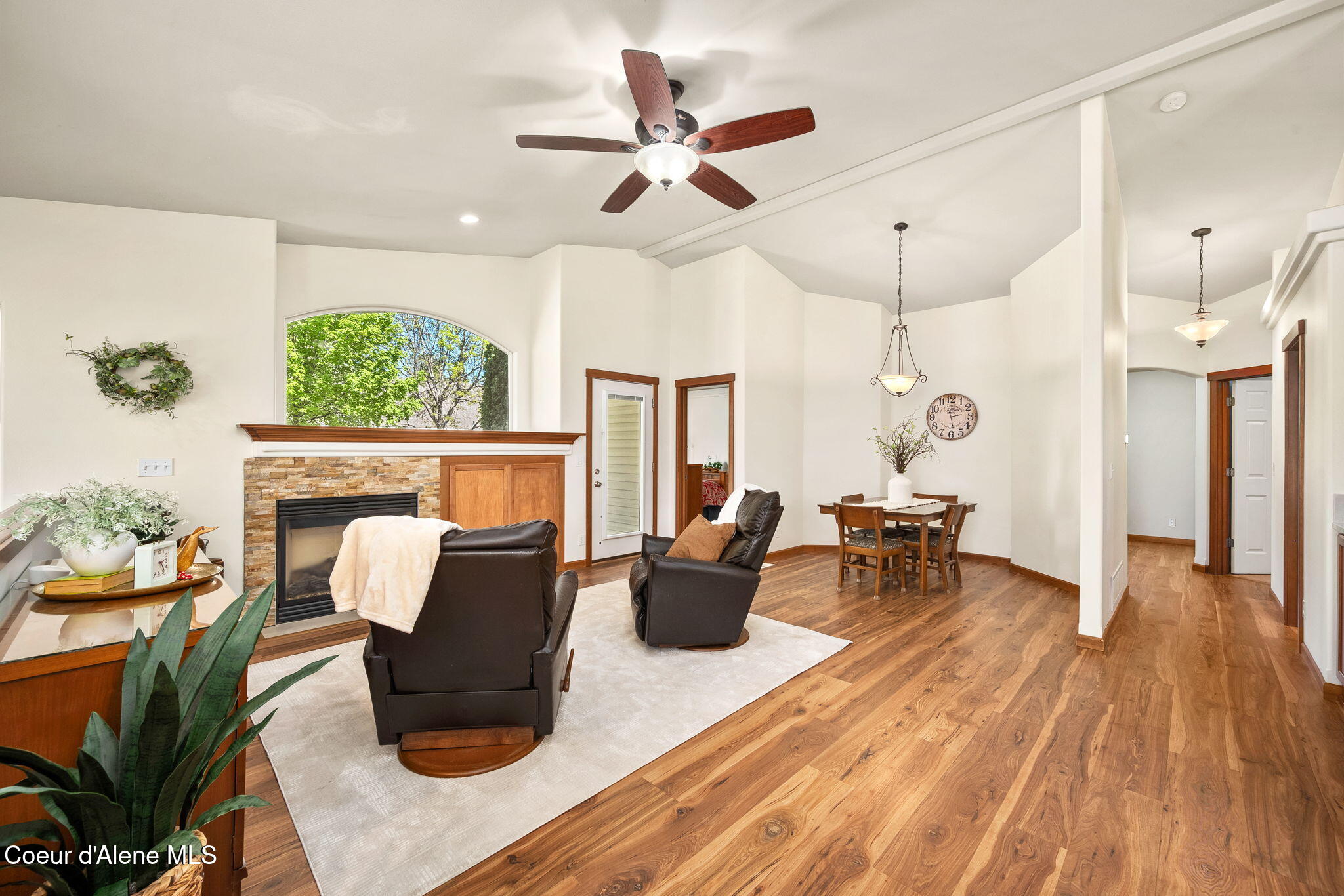 1511 W Tualatin DR