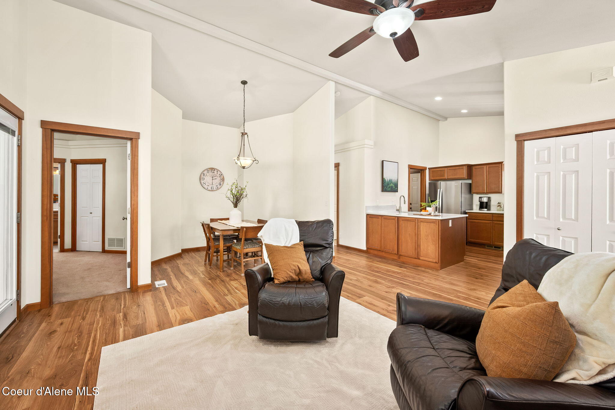 1511 W Tualatin DR