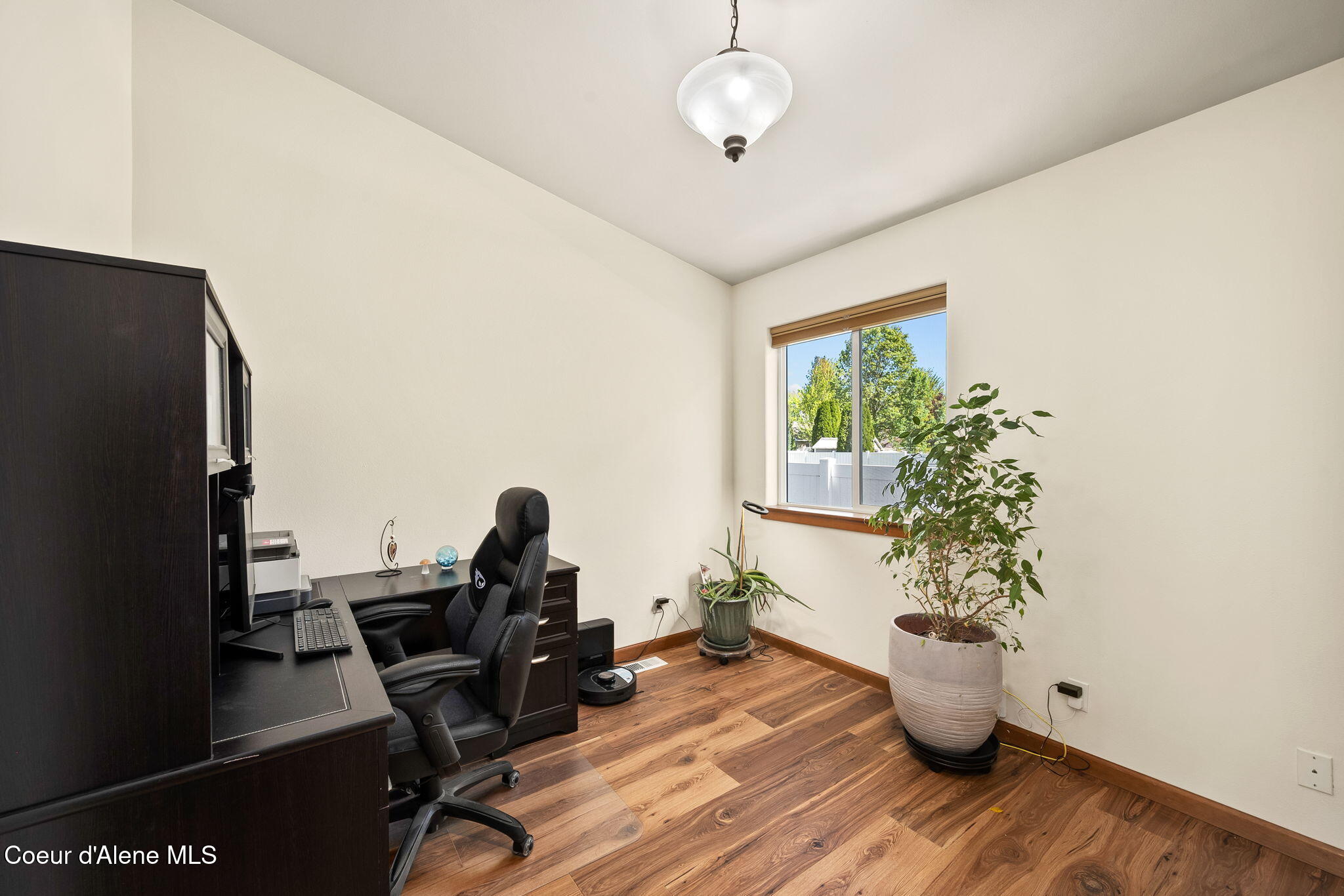 1511 W Tualatin DR