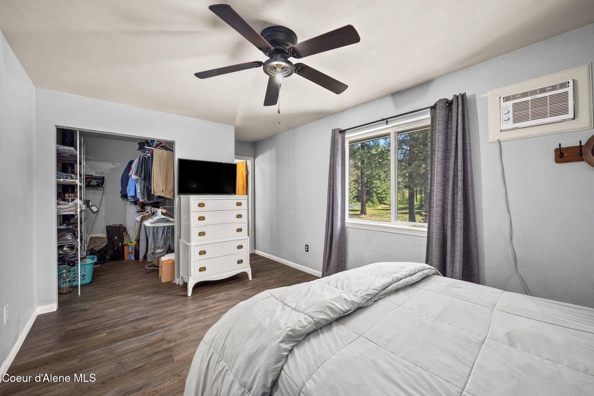 33250 N Tahoe DR