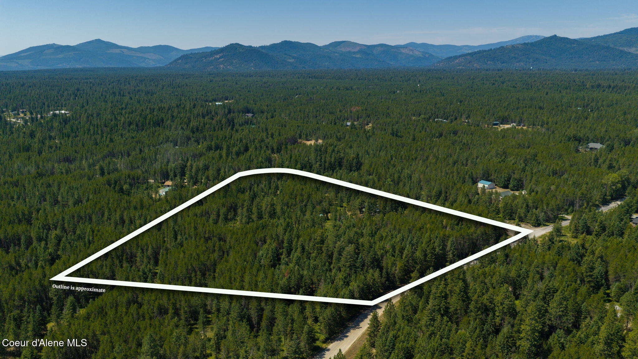 33250 N Tahoe DR