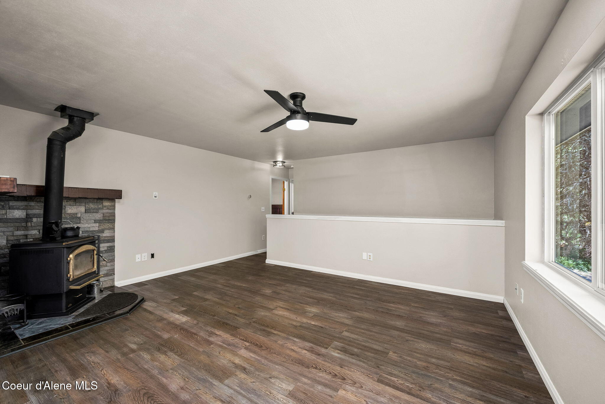 33250 N Tahoe DR