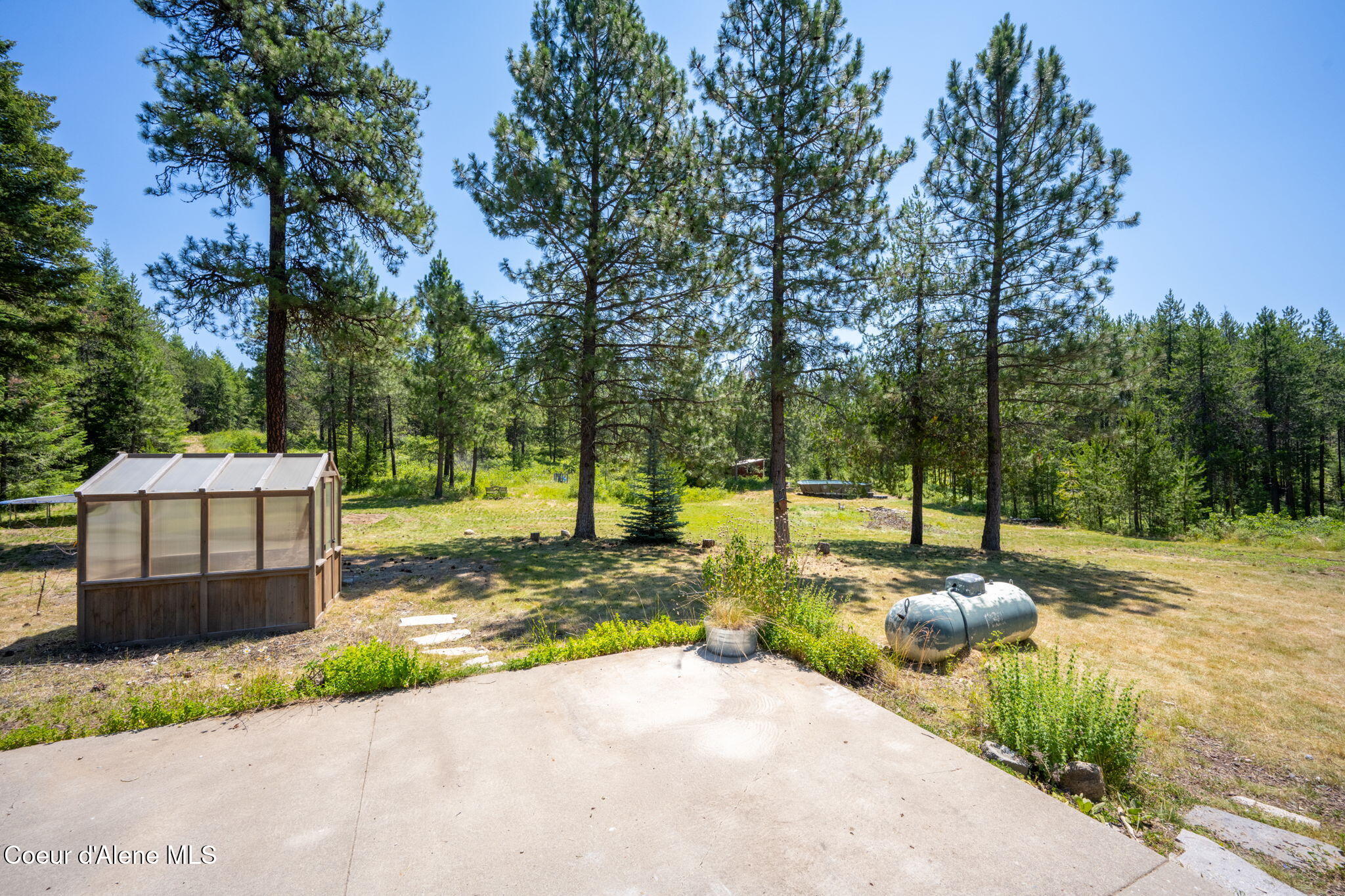 33250 N Tahoe DR