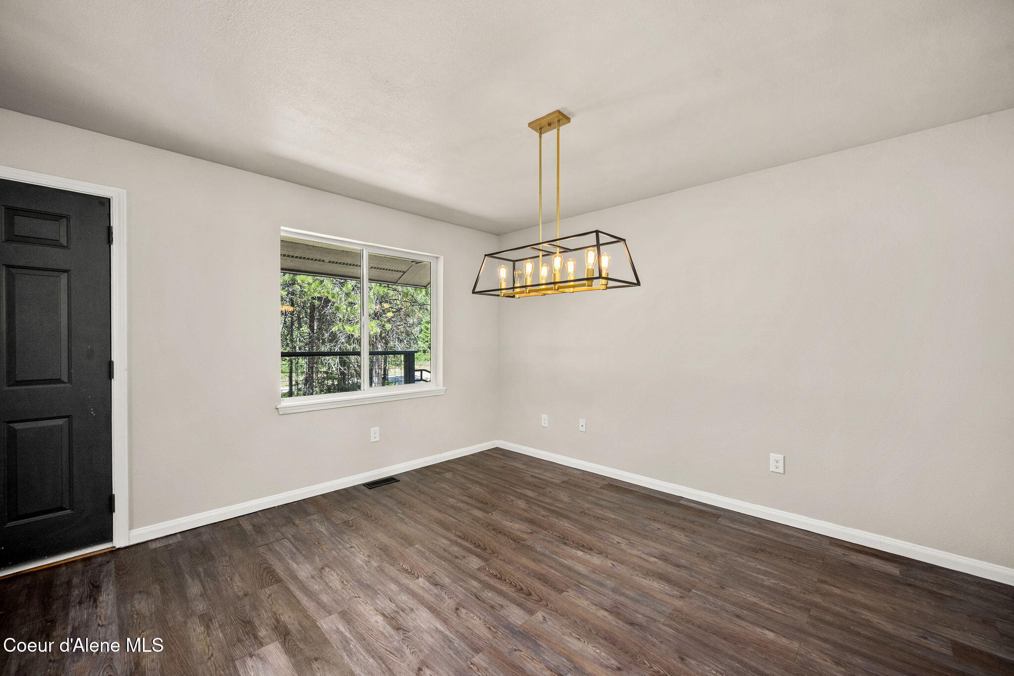 33250 N Tahoe DR