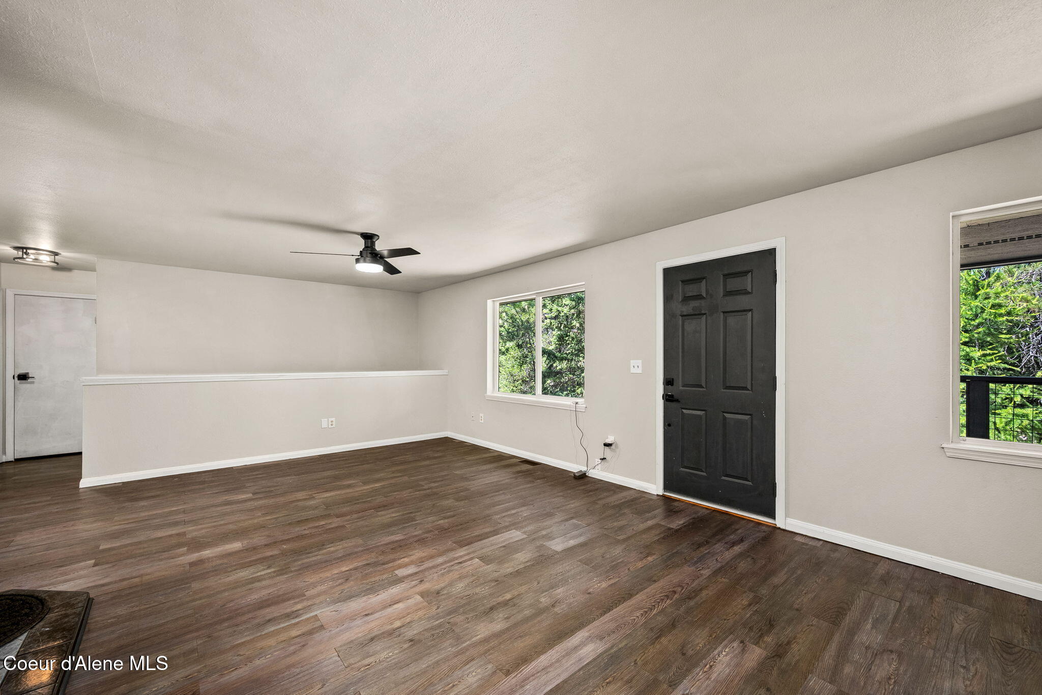 33250 N Tahoe DR