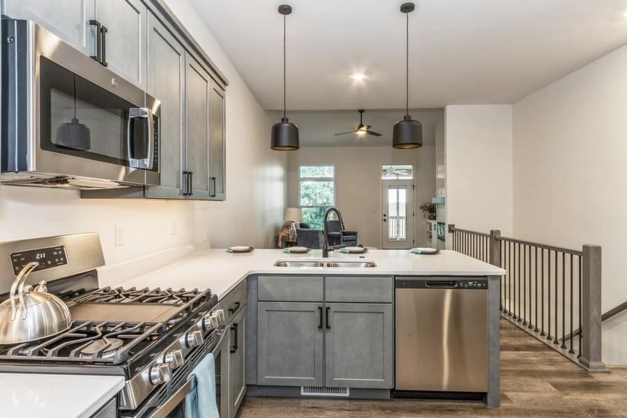 210 Dogwood Ln