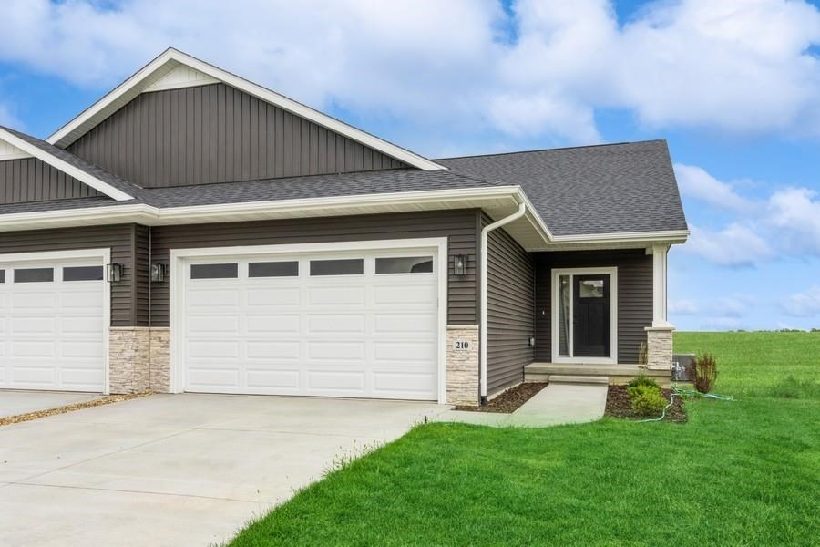 210 Dogwood Ln