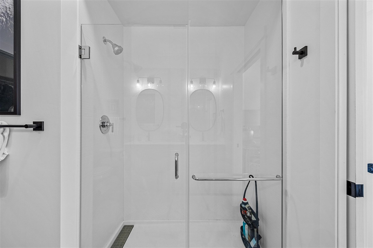 300 S Clinton Unit: 709