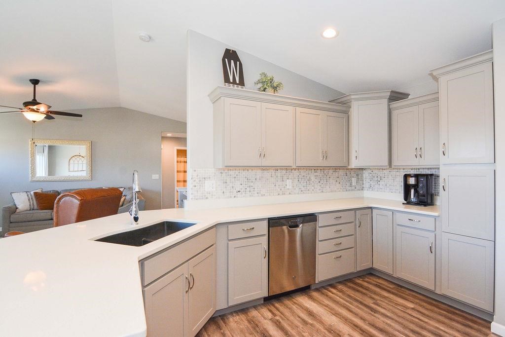 700 Pace Ct