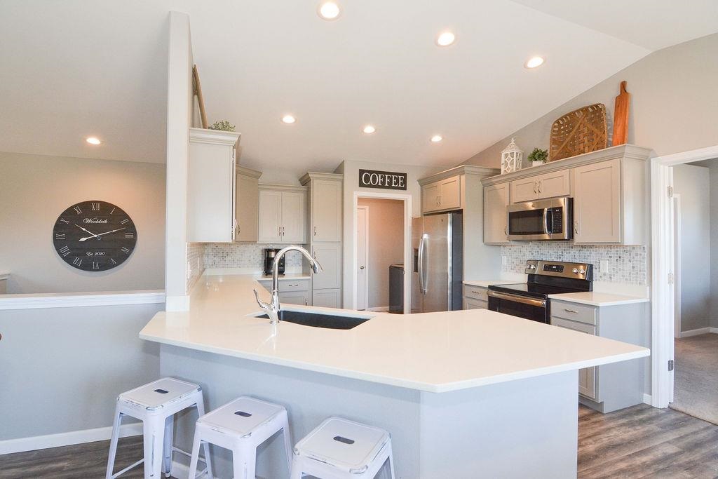 700 Pace Ct