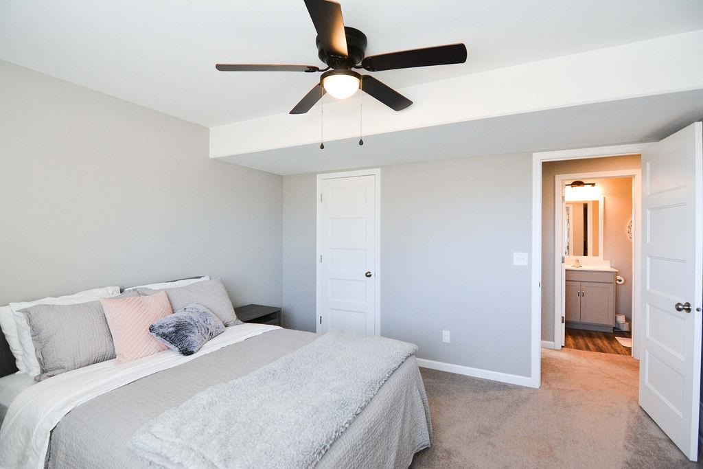 700 Pace Ct