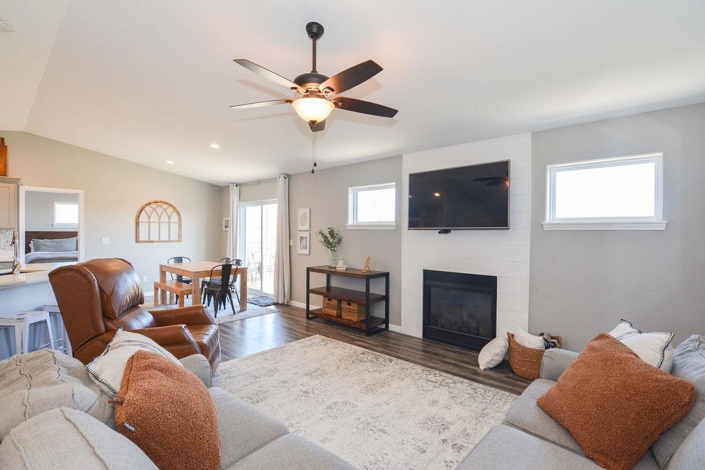 700 Pace Ct
