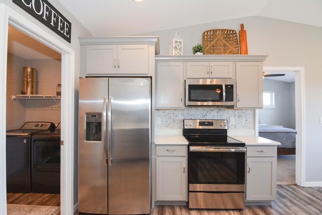700 Pace Ct