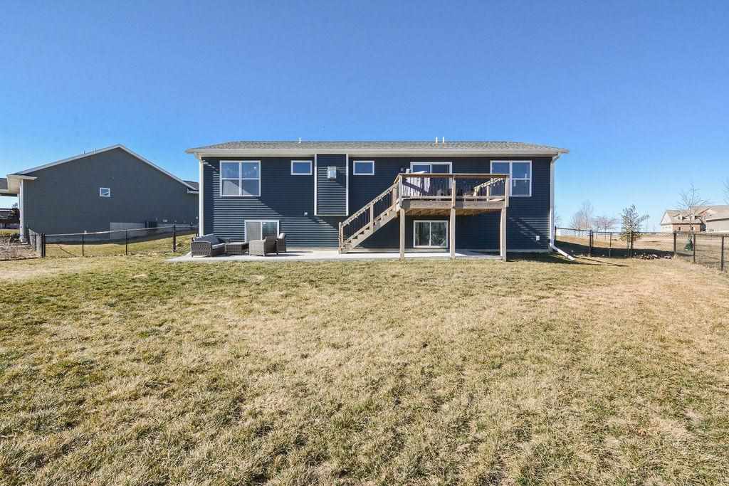 700 Pace Ct