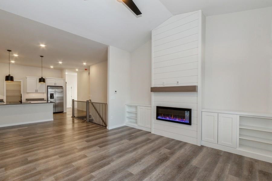 208 Dogwood Ln