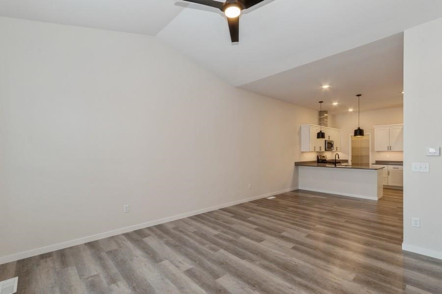 208 Dogwood Ln