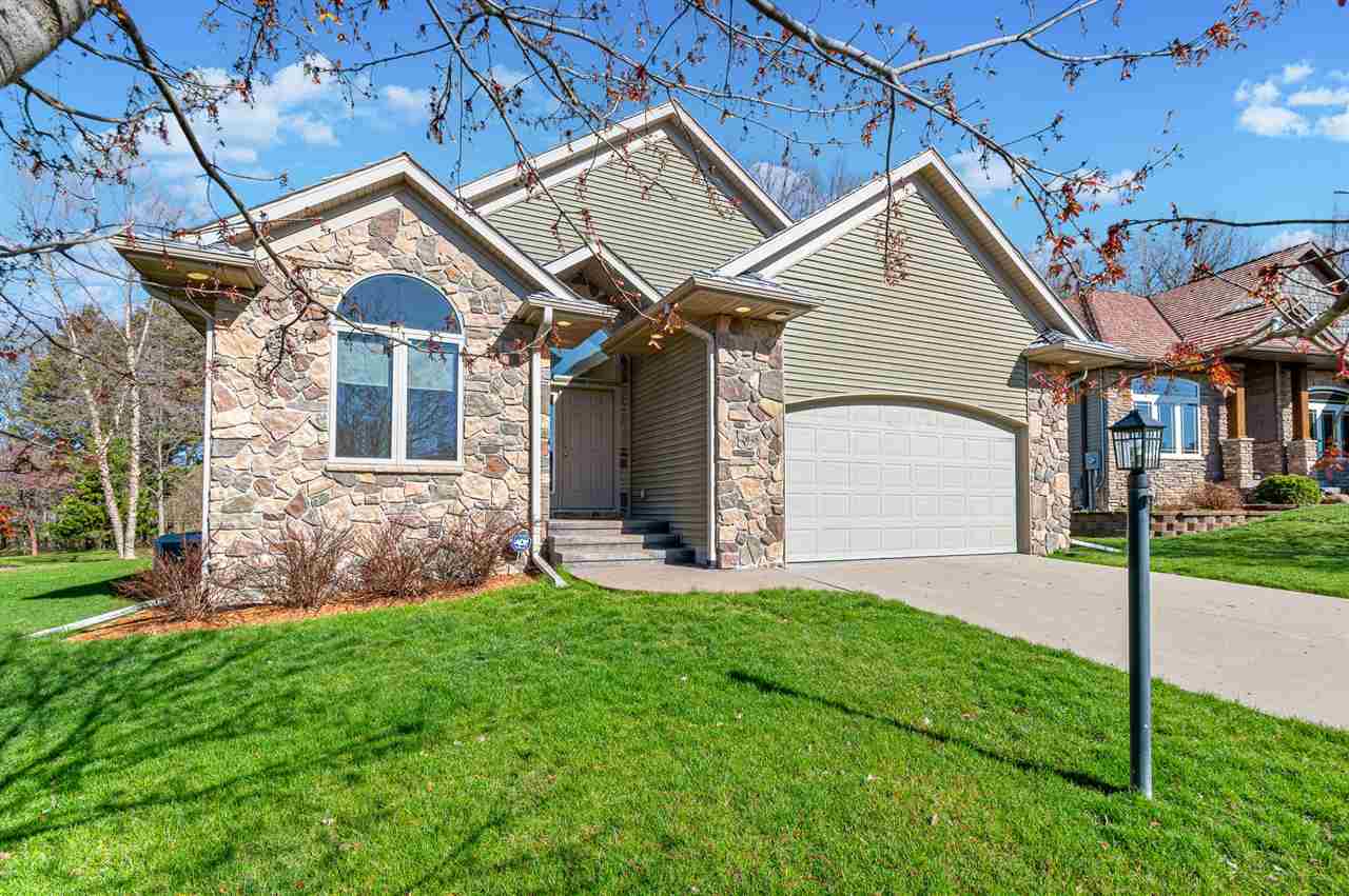 2045 Dempster Dr