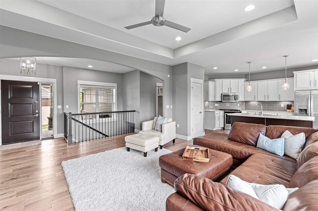 845 Grouse Ln