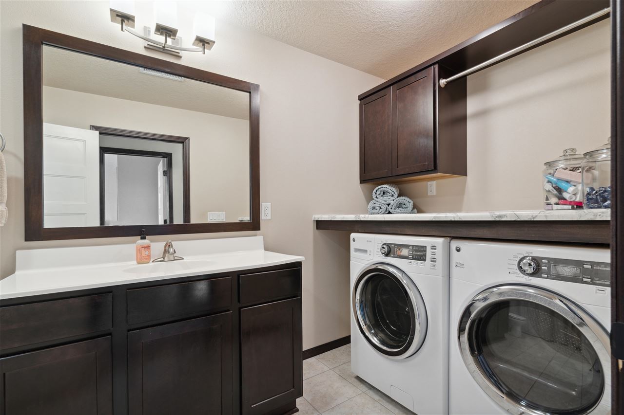 20 Ash Ct