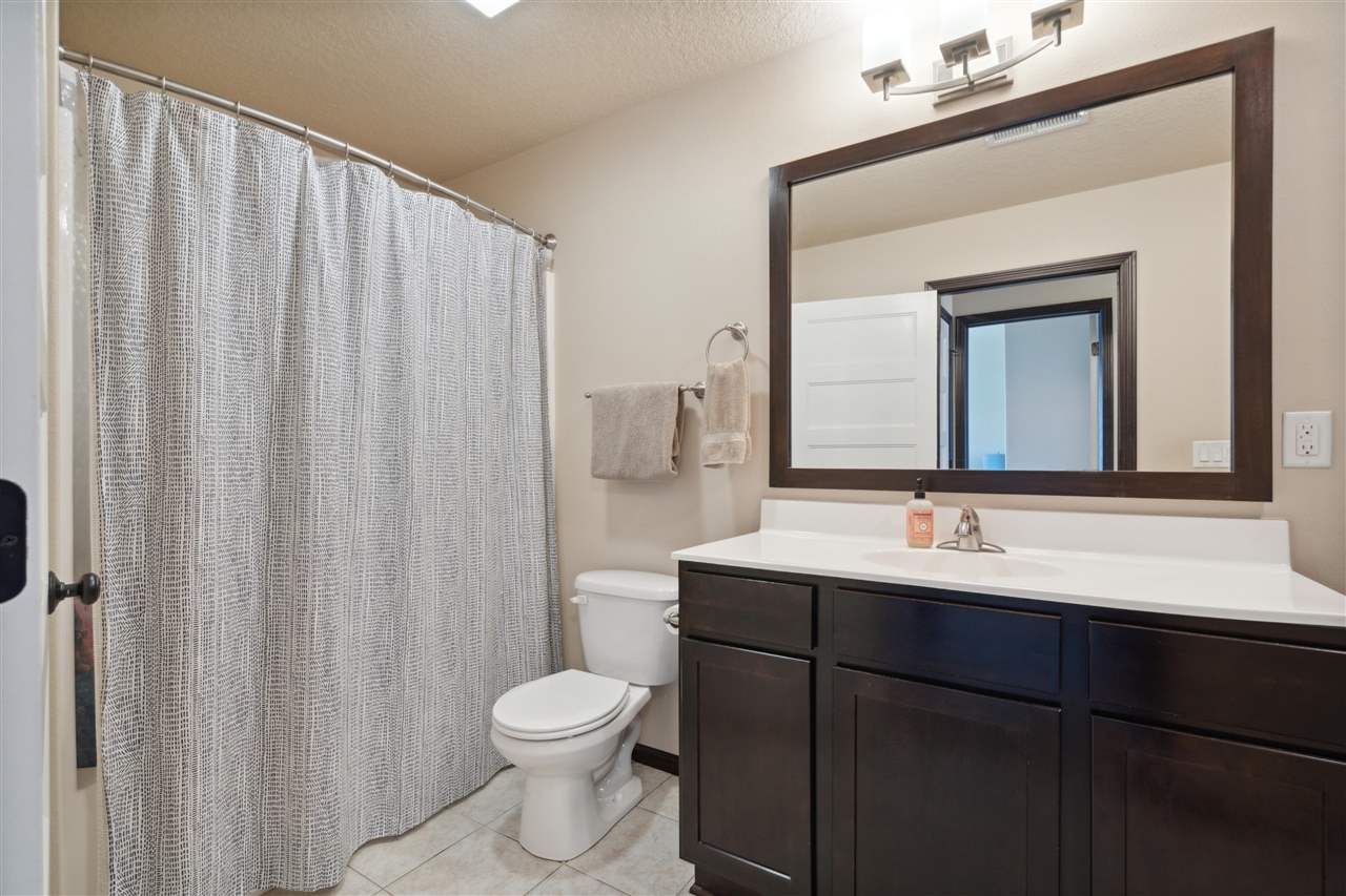 20 Ash Ct