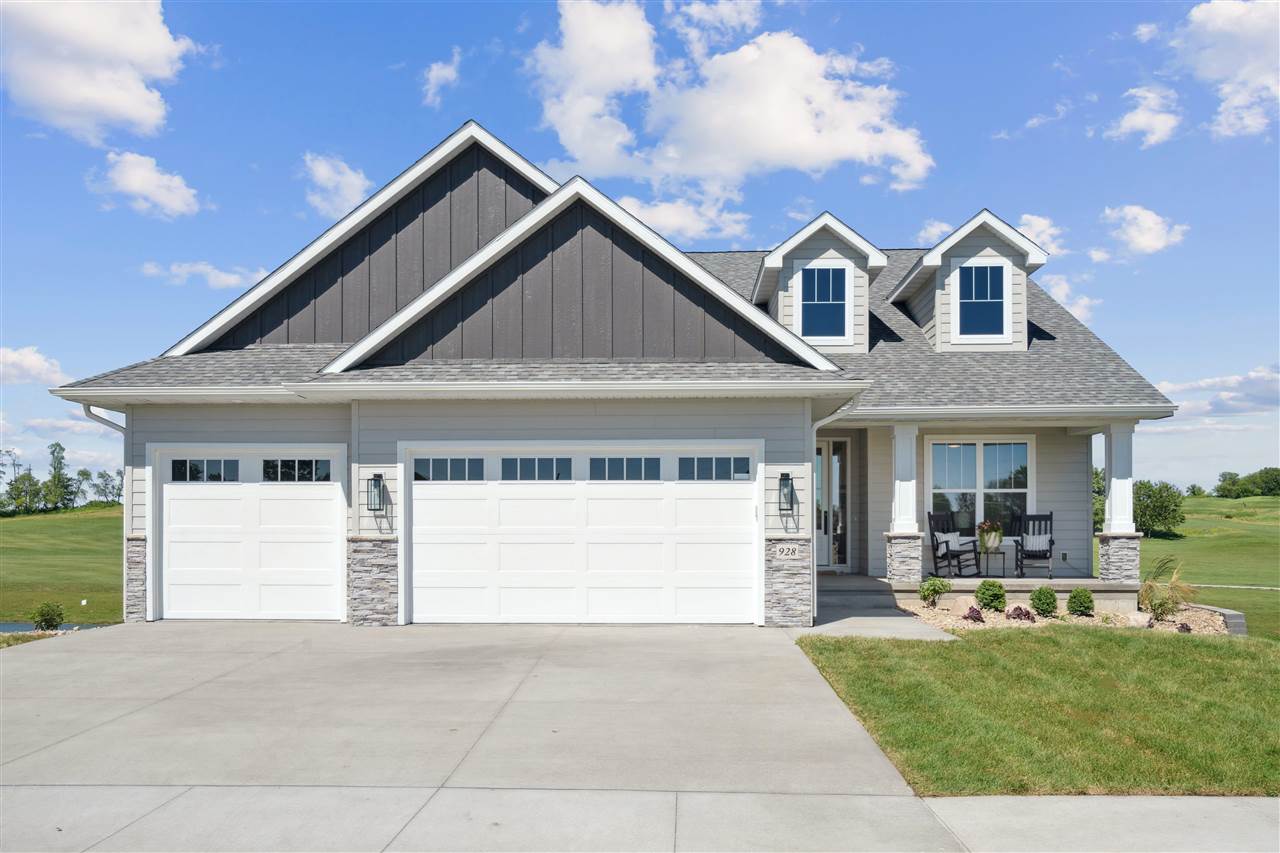 918 Long Dr