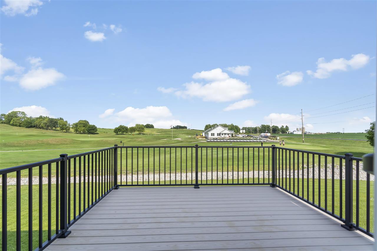 918 Long Dr