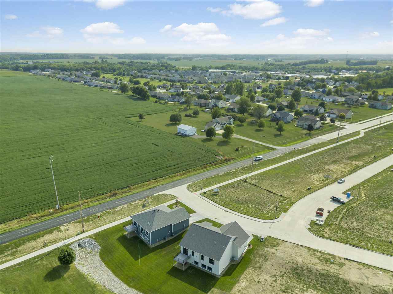918 Long Dr