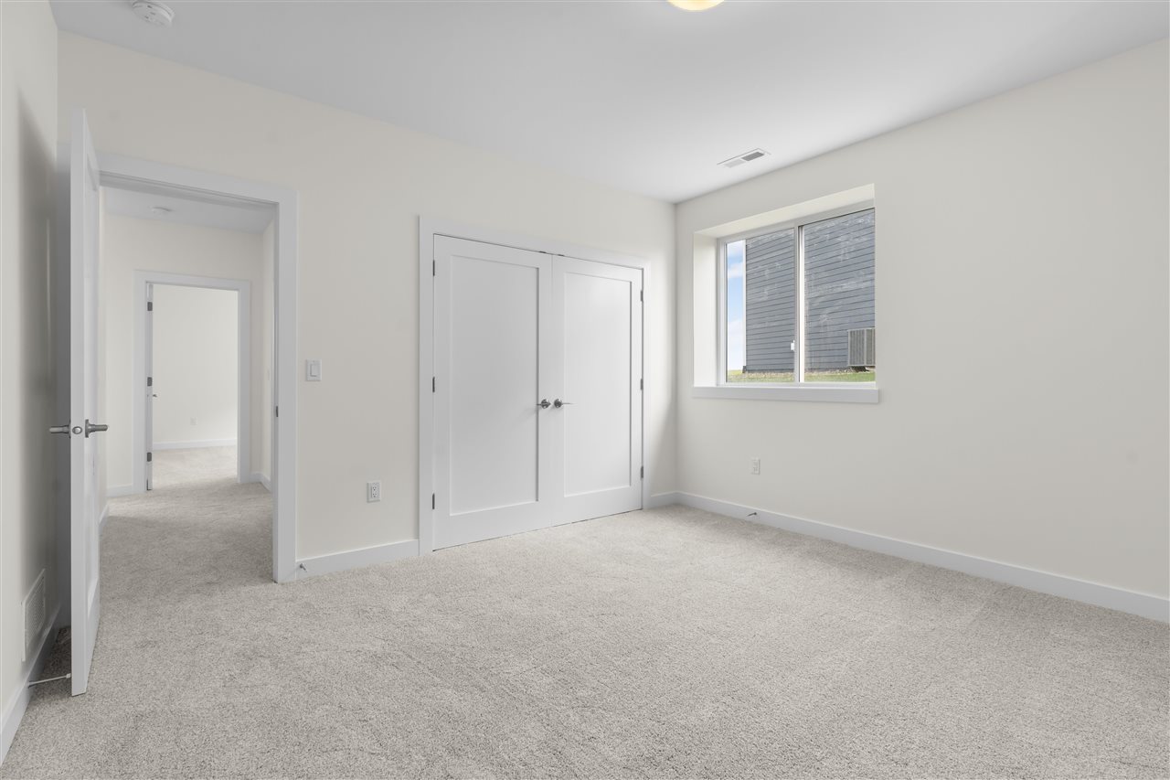 918 Long Dr