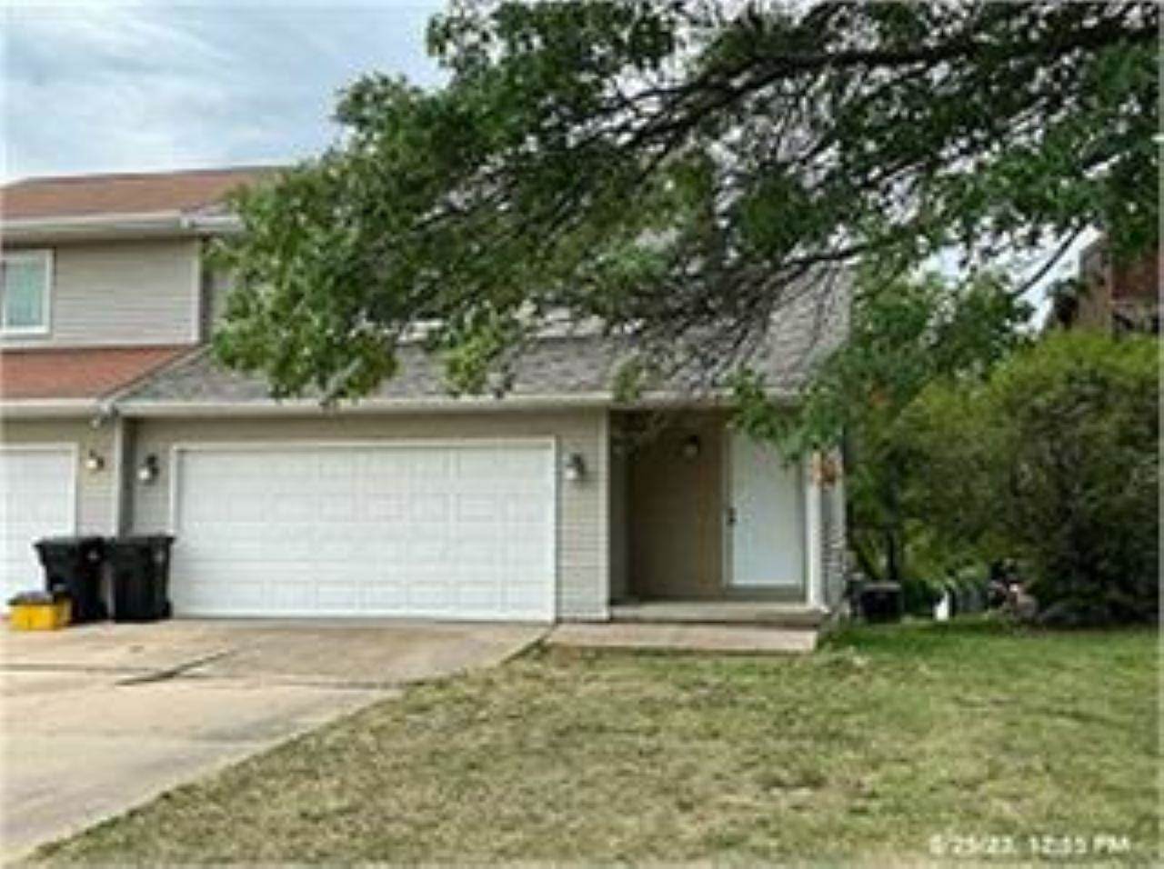 1452 Eastview Dr
