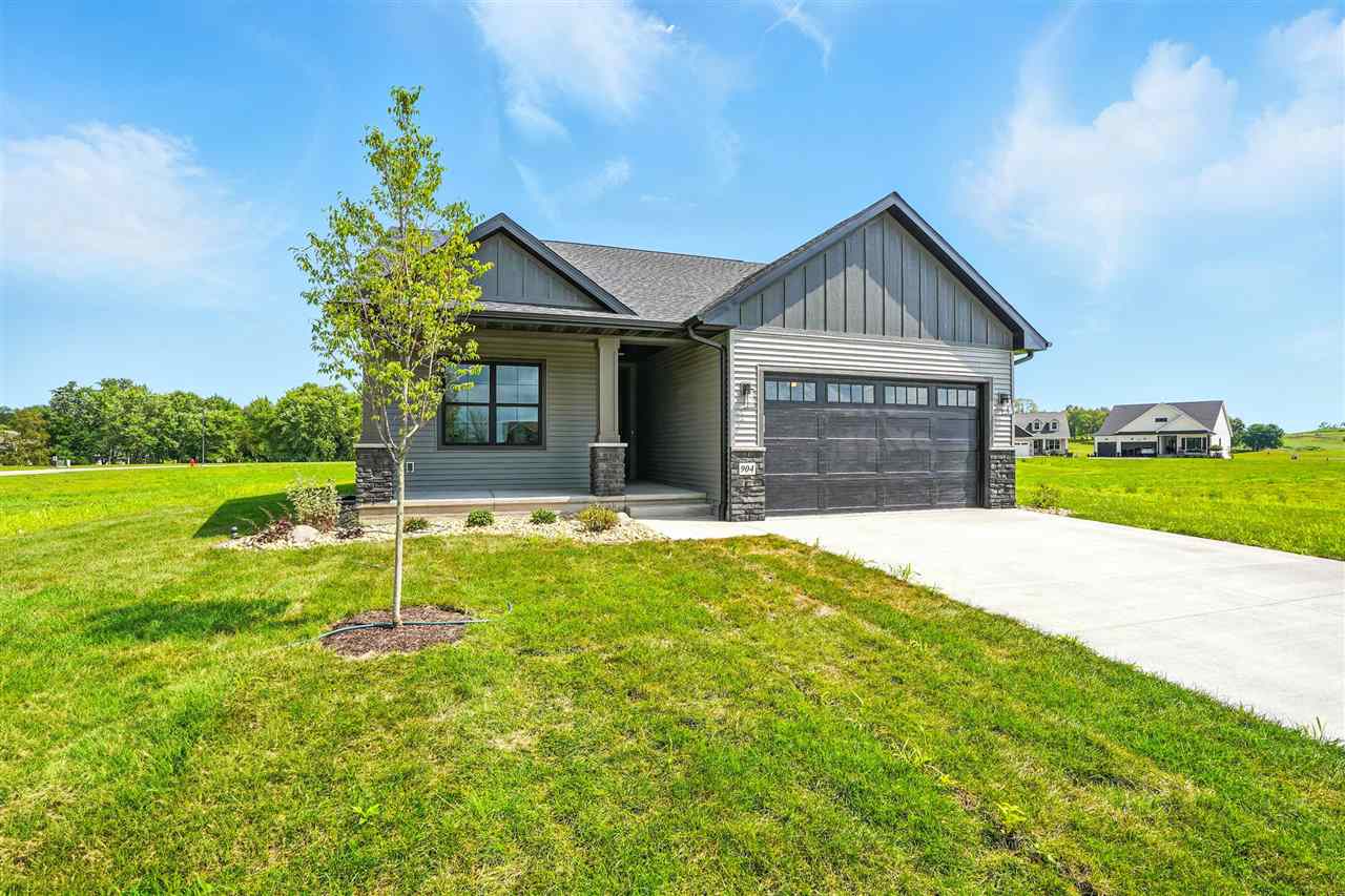 904 Long Dr